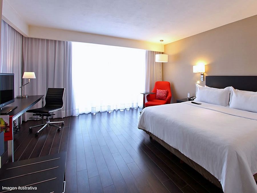 Fiesta Inn Morelia Altozano Экстерьер фото