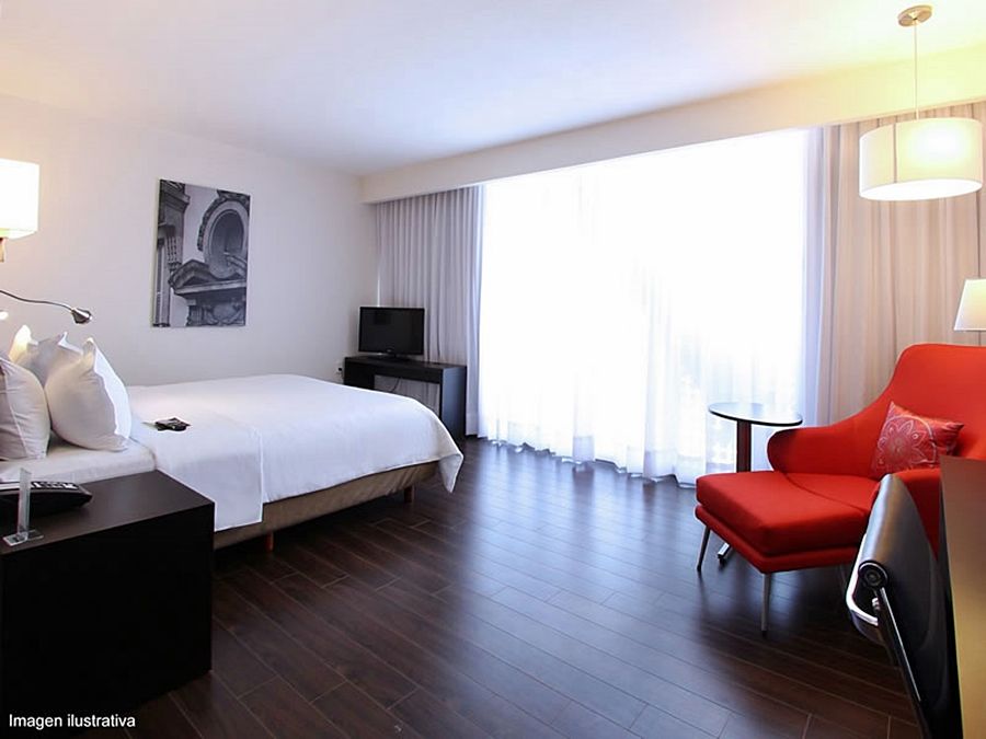 Fiesta Inn Morelia Altozano Экстерьер фото