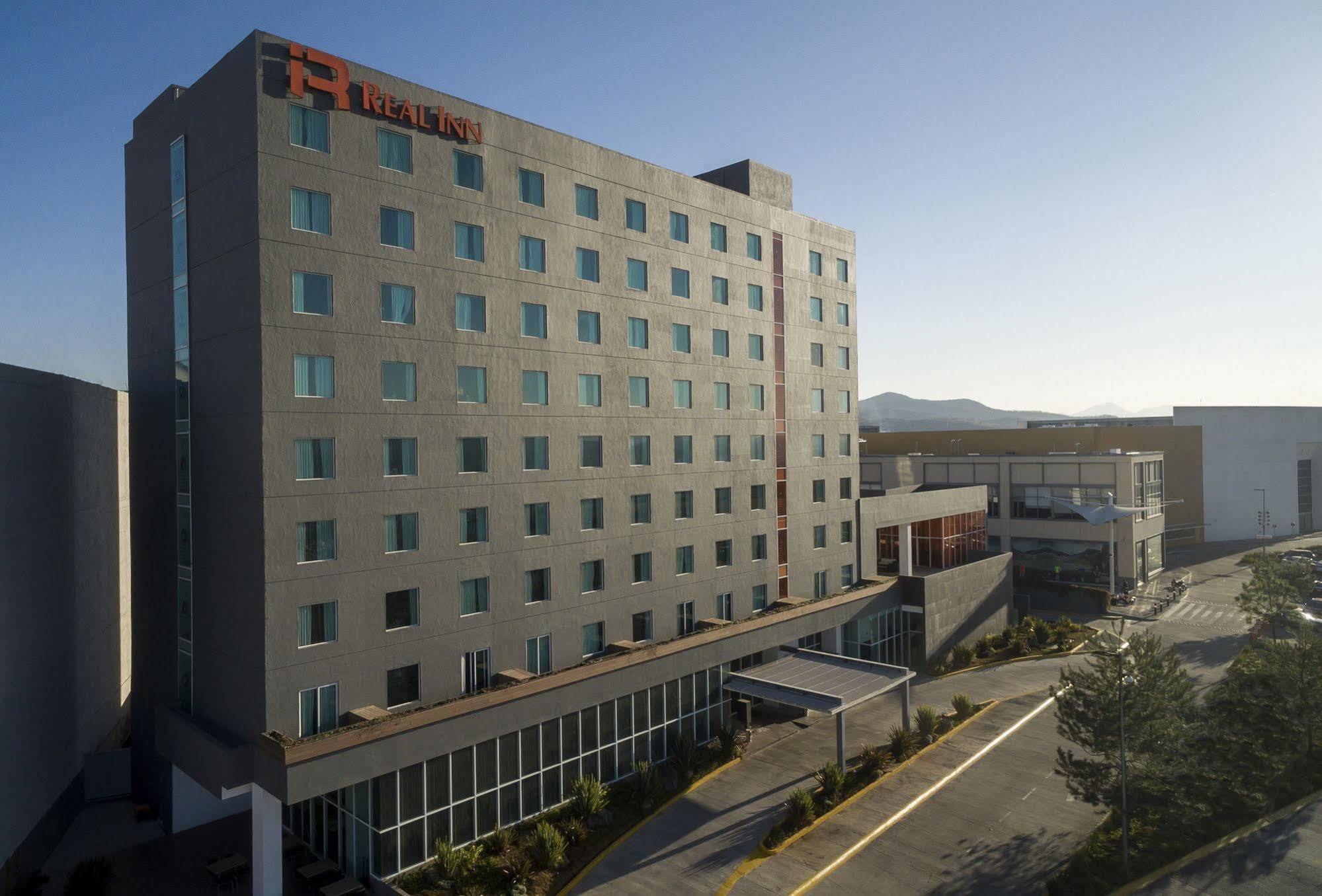 Fiesta Inn Morelia Altozano Экстерьер фото